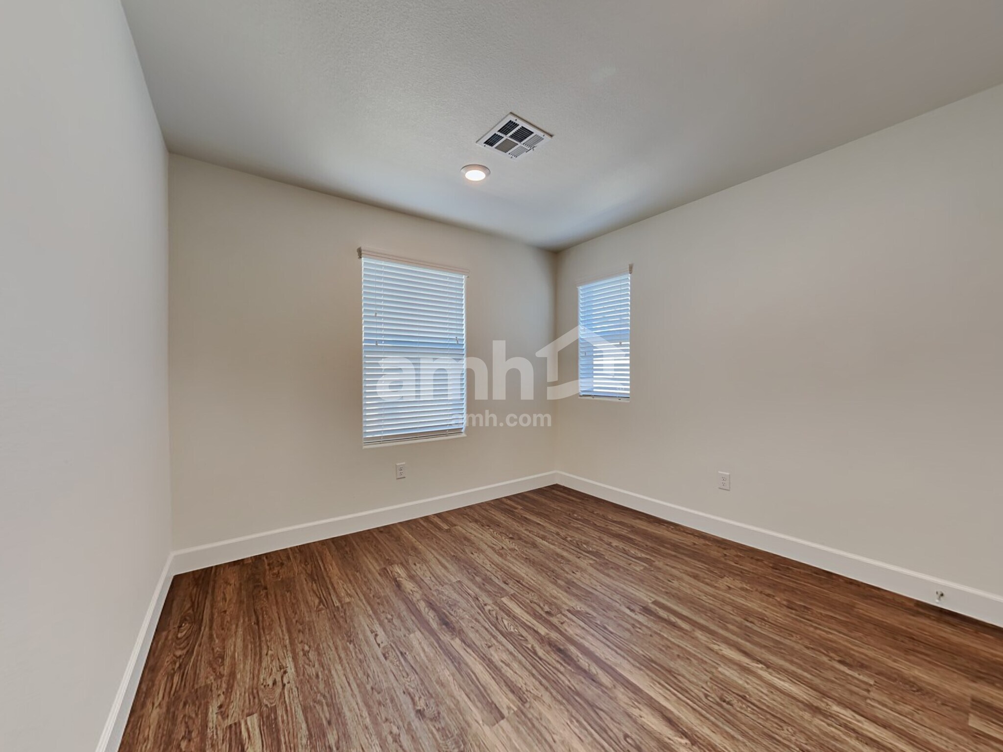 Building Photo - 4739 Tree Swing St