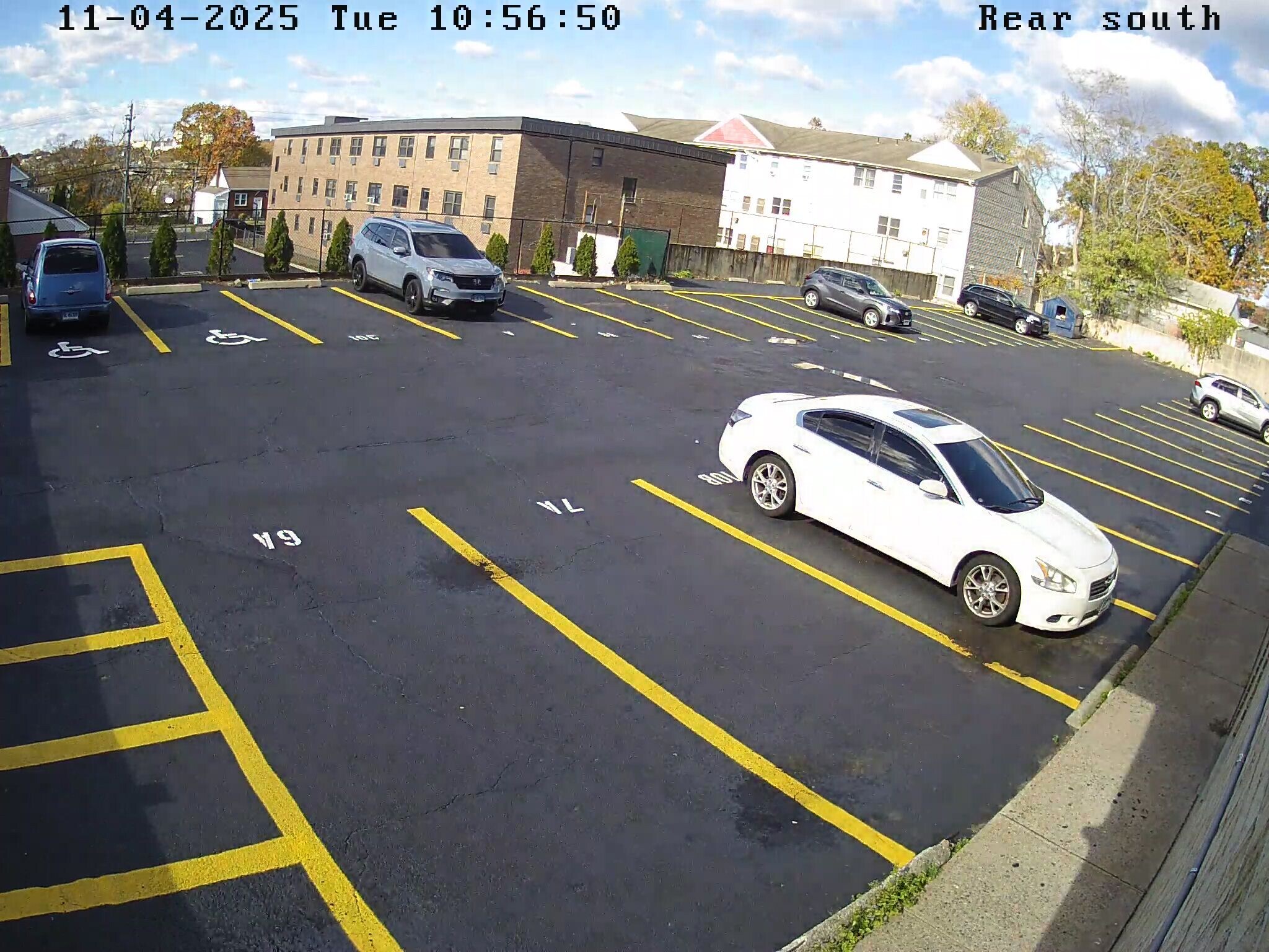 Building Photo - 1315 Noble Ave