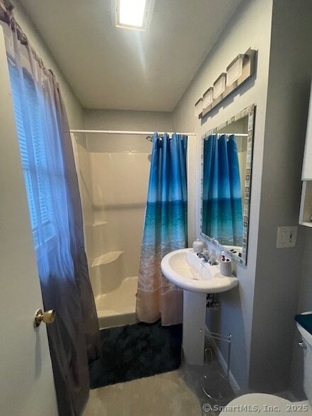 Building Photo - 450 Maple Hill Rd