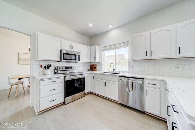Building Photo - 2766 W Loire Dr