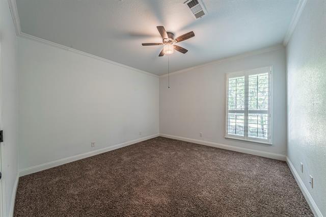 Building Photo - 1115 Douglas Dr