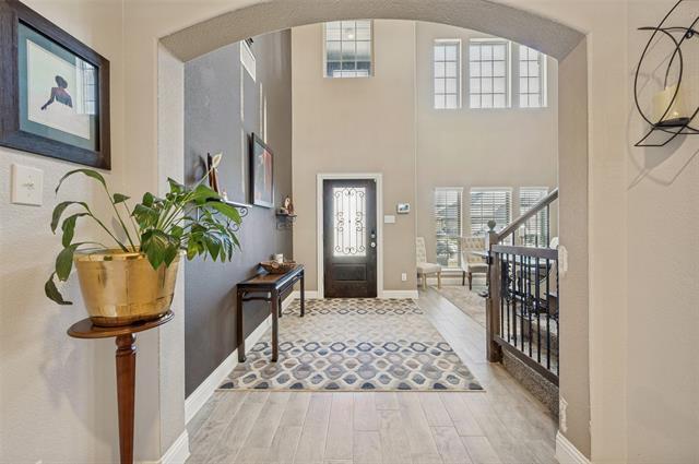 Building Photo - 10920 Canyon Mine Dr