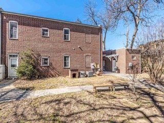 Building Photo - 416 N Orange St