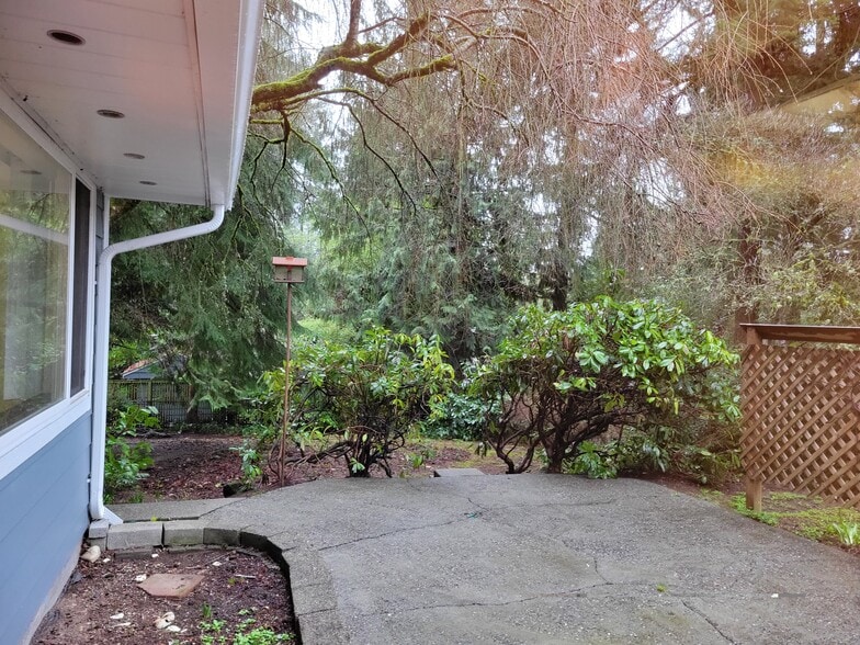 Back patio - 13344 23rd Pl NE