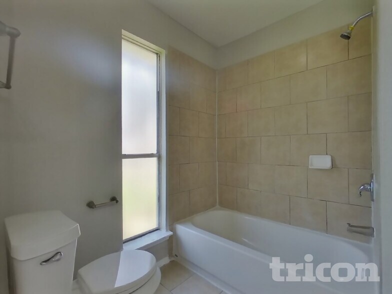 Building Photo - 11451 Stoughton Dr