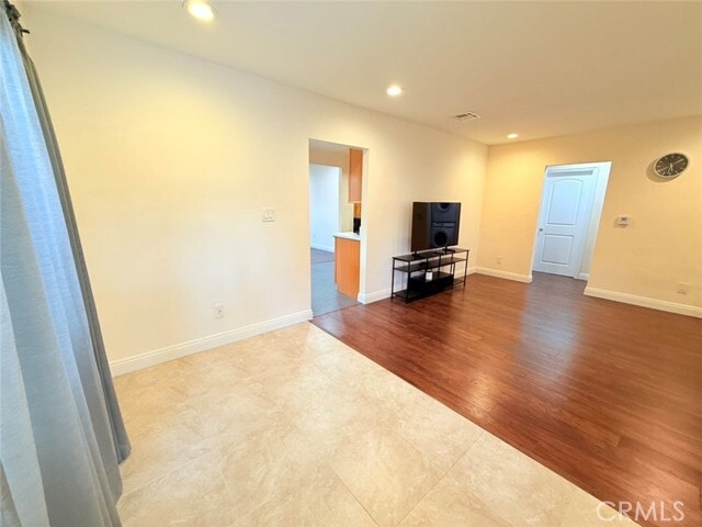 Building Photo - 4148 Lynd Ave