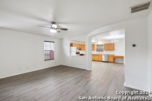 Building Photo - 111 Arrow Oaks