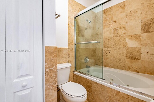 Building Photo - 2819 Coconut Ave