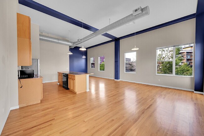 Building Photo - $1,850.00, Studio condo with one bathroom.