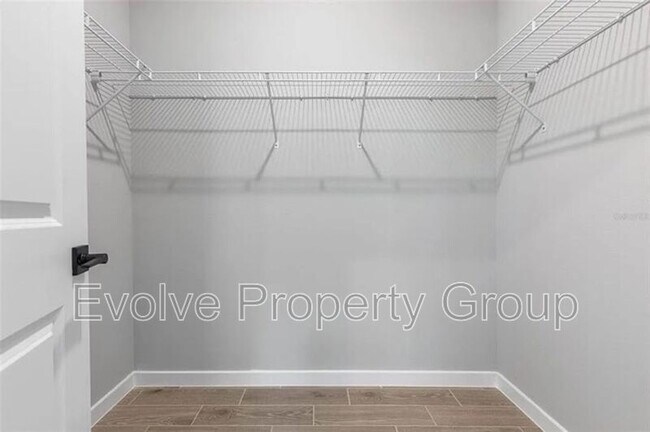 Building Photo - 21 Weymouth Ln