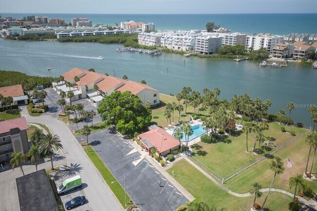 Building Photo - 10216 Regal Dr