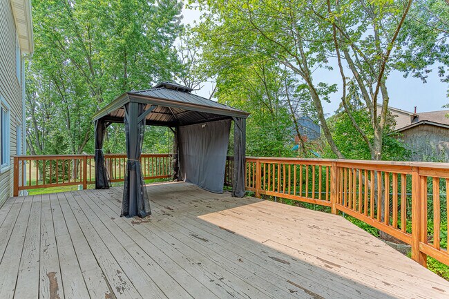 Building Photo - 1490 Paisley Ct