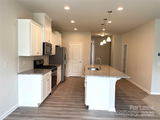 Building Photo - 15034 Cordelia Dr