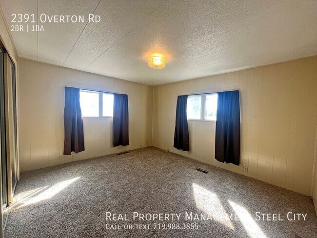 Building Photo - Spacious 2-Bed Home on Acreage in Peaceful...