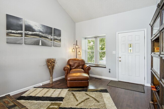Building Photo - 7950 S Garrison Ct