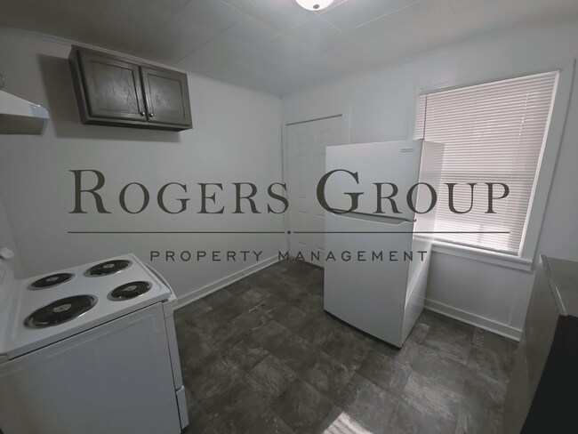 Building Photo - #450 - 530-532 Water St Duplex