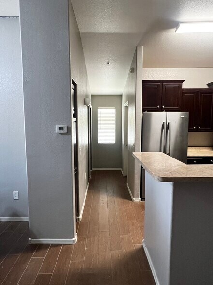 Building Photo - 356 N 169th Ave
