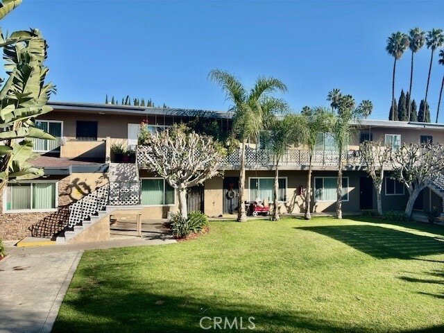 Building Photo - 1820 W Sallie Ln