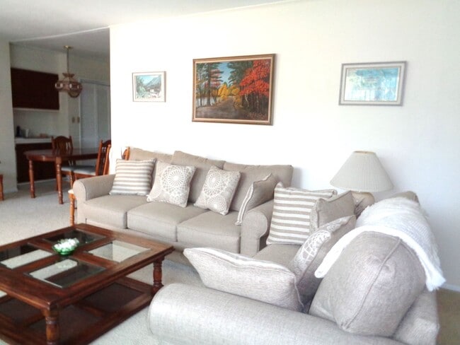 Building Photo - Venice, FL 4BR/2BA SFH on Venice Island