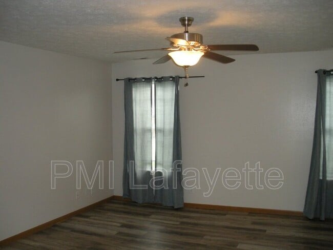 Building Photo - 2361 Maxwell Dr