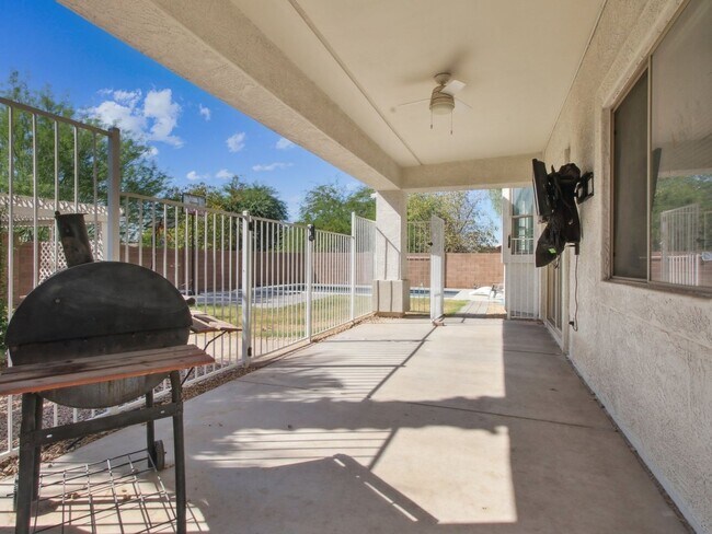 Building Photo - 7733 W Southgate Ave