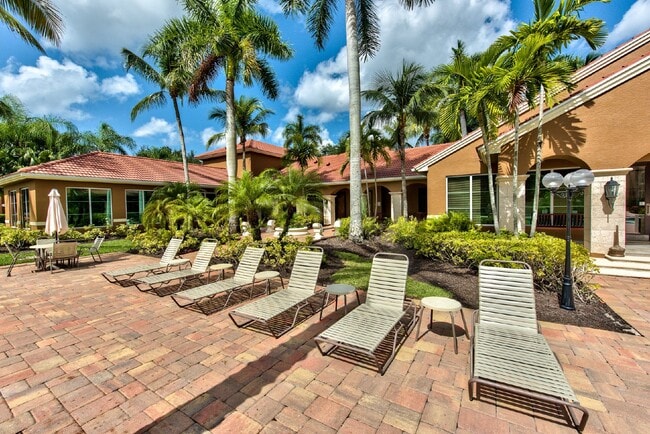 Building Photo - Furnished condo at Reserve of Naples