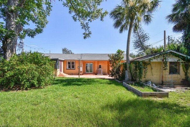 Building Photo - 1925 52nd St S