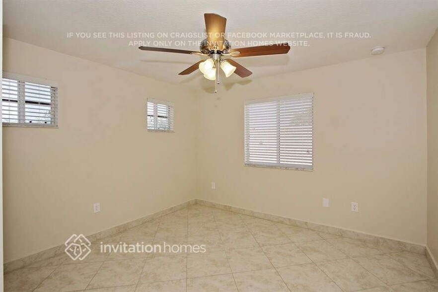 Building Photo - 4061 SW 148th Pl