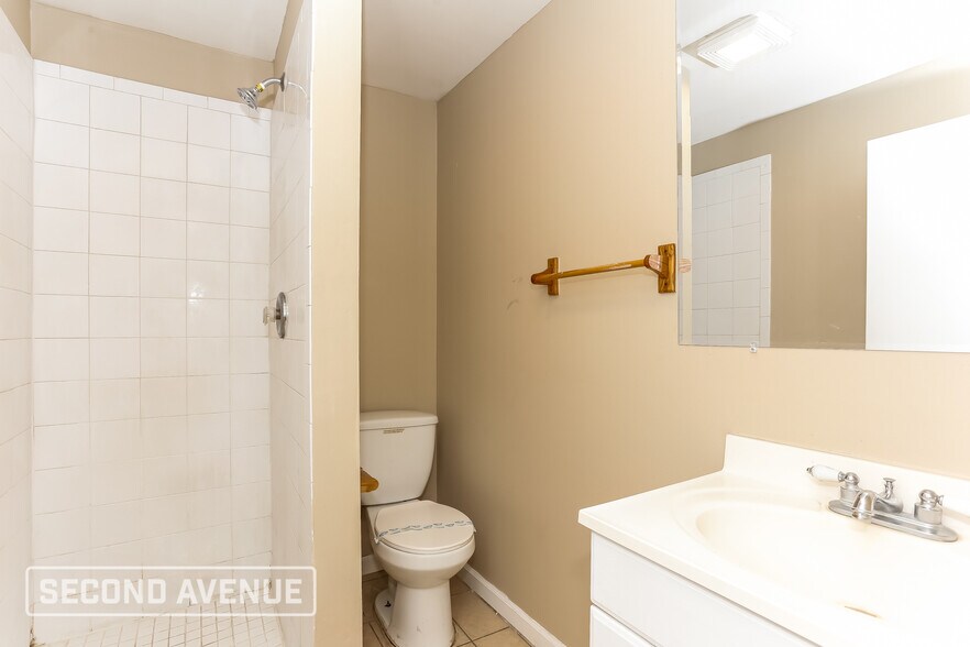 Building Photo - 7048 Alpine St