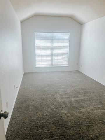 Building Photo - 704 Westgate Ct