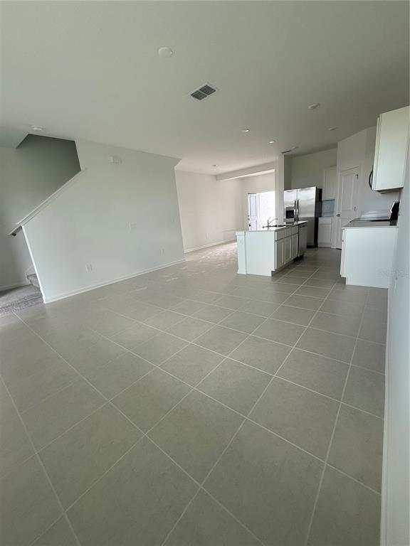 Building Photo - 3011 Maloof Dr