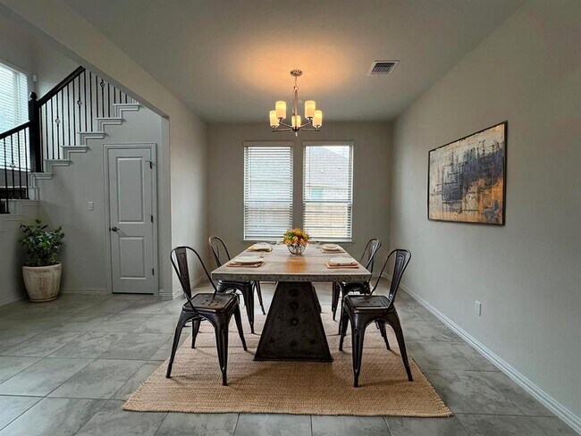 Building Photo - 2018 Matlock Cir