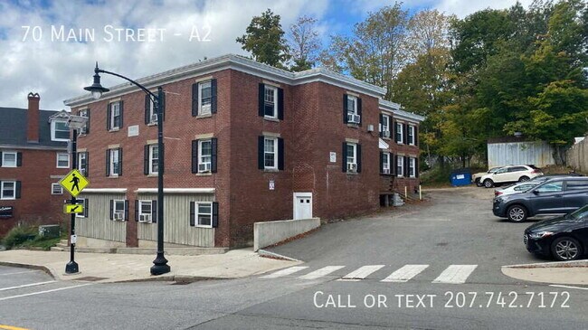 Building Photo - 70 Main St