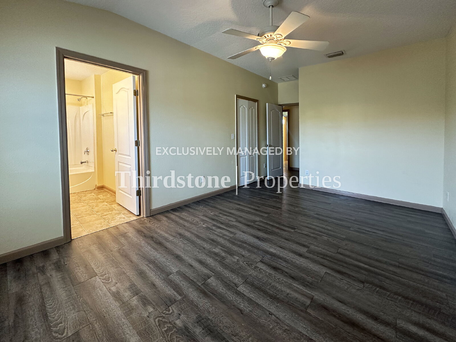 Building Photo - 1660 Biscayne Bay Cir