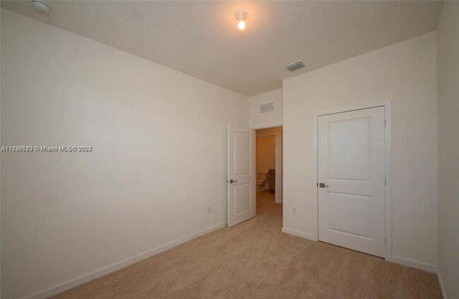 Building Photo - 766 SW 12th St