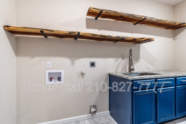 Building Photo - 20910 El Suelo Bueno