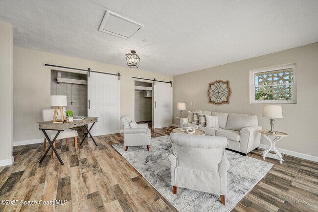 Building Photo - 458 Sandpiper Dr