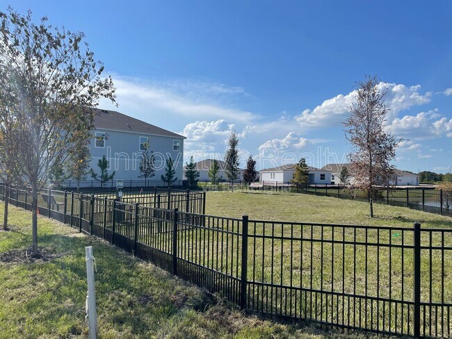 Building Photo - 2489 Relaxing Ln