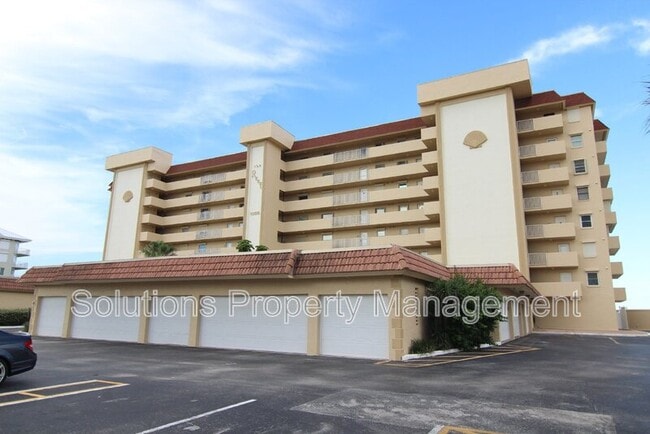 Building Photo - 1095 N Hwy A1A