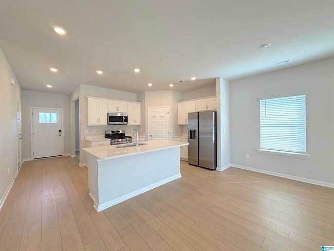 Building Photo - 14707 Mountain Strm Dr