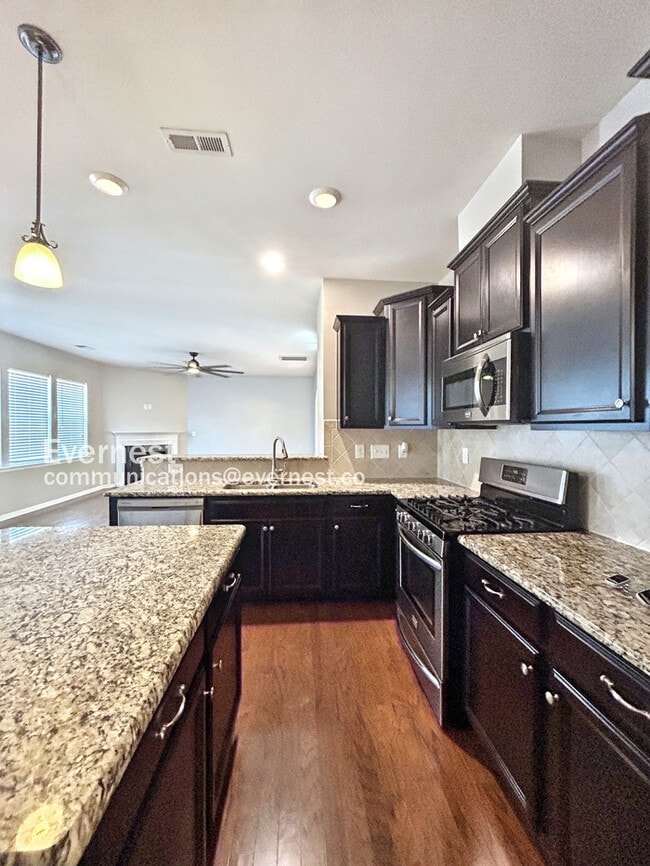 Building Photo - 10415 Paisley Abbey Ln