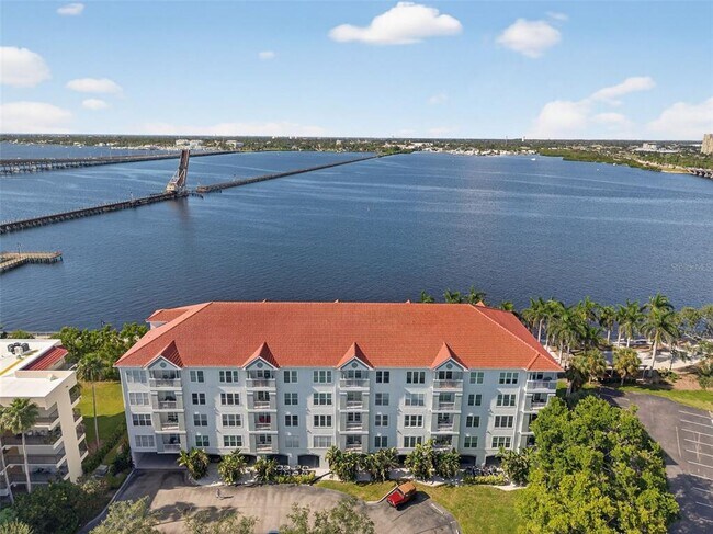 Building Photo - 210 3rd St W