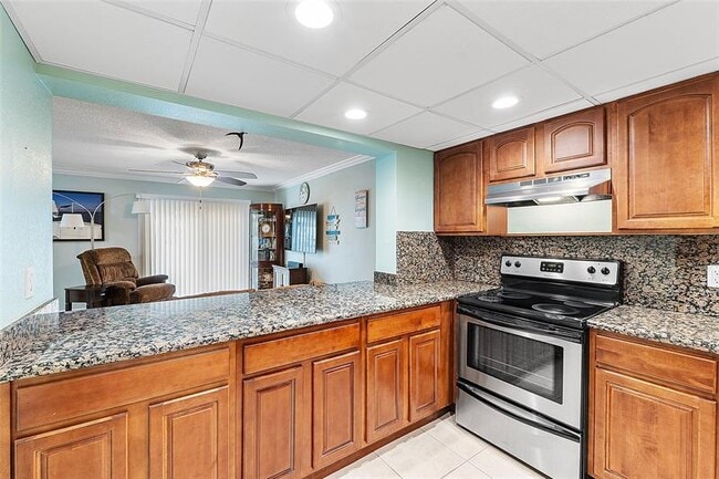 Building Photo - 3200 Coral Springs Dr