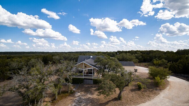Building Photo - Extravagant 5 Star Vacation Home - Your Private Retreat in Hill Country, Wimberley Texas