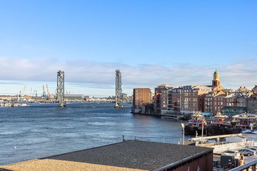 Building Photo - 205 Market, 5