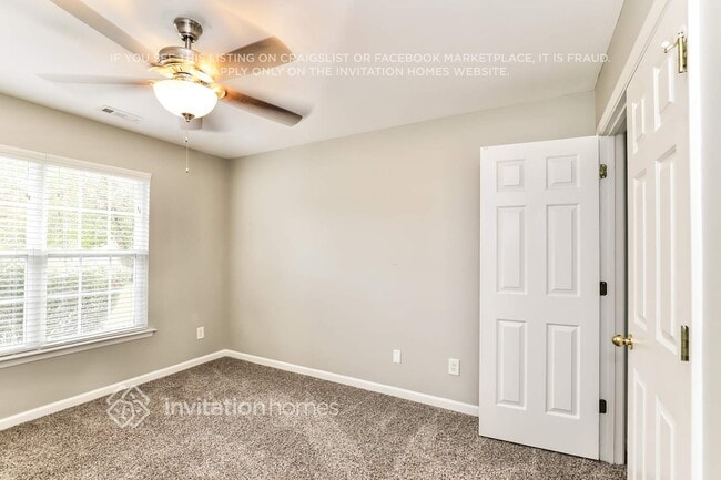 Building Photo - 2415 Pepperstone Dr