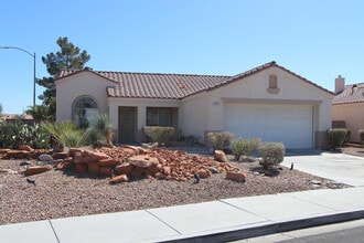 Building Photo - Charming 2 bedroom home in northwest. Very open floorplan.