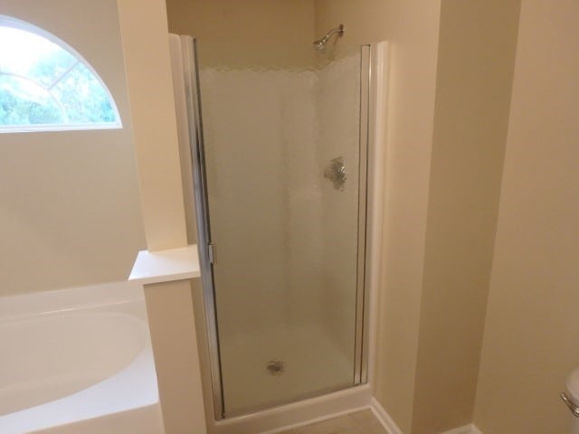 Building Photo - 121 Hampton Lake Dr