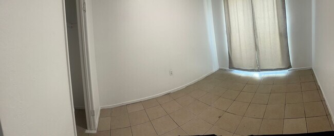 Building Photo - 124 E Amador St
