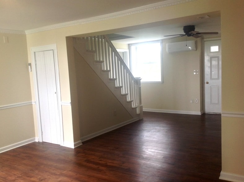 Building Photo - 21330 Old York Rd